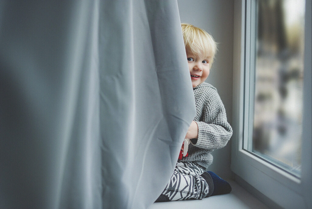 Aleris Fertility Kid in window