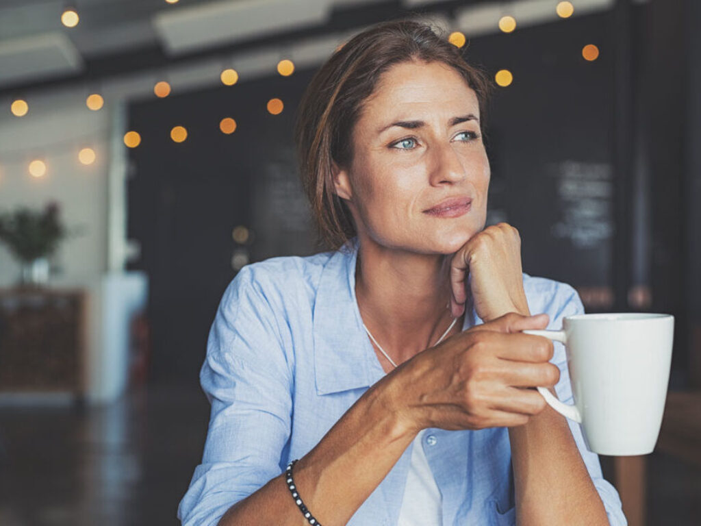 Aleris-Fertility_women-thinking1024x680px-aspect-ratio-4-3